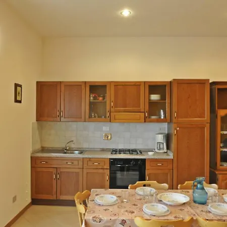 Apartment Tommaso 5 Tuoro sul Trasimeno